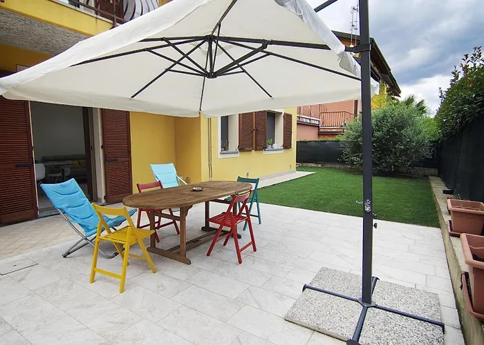 Giardino Erasmo Apartament Arona